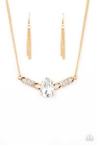 Way To Make An Entrance - Gold Paparazzi Necklace Set