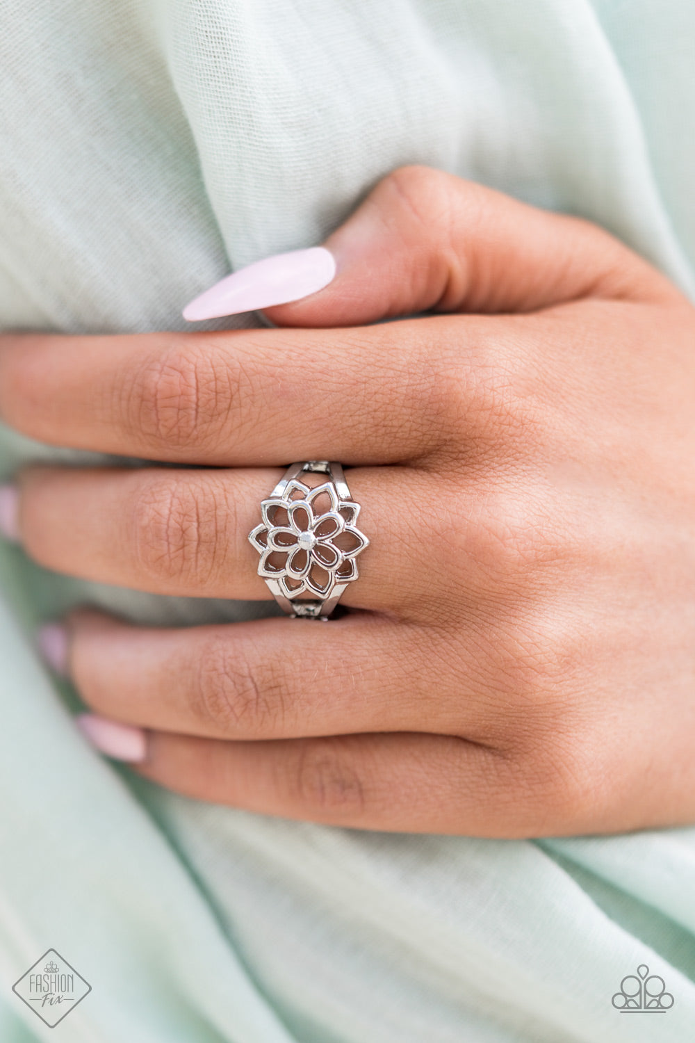 Prana Paradise - Silver Paparazzi Ring